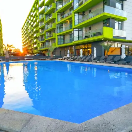 Апартаменты Superior Panoramic 3 Seaview Indoor Pool & Нэводари